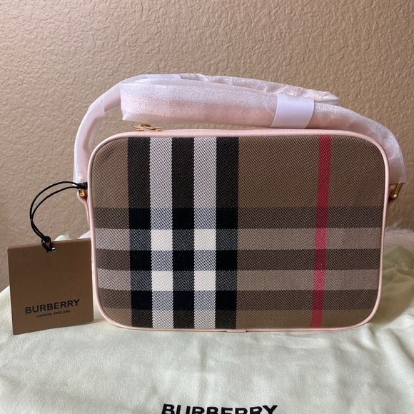 - Burberry check print Crossbody bag brand new tag medium - Picture 1 of 6